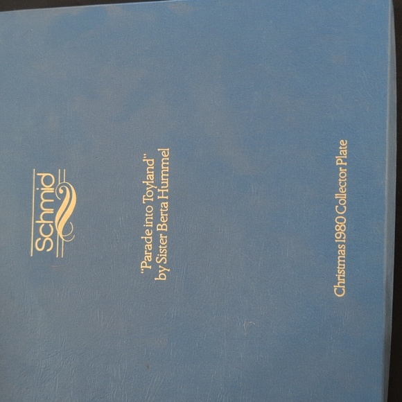 Vintage Christmas 1980 "Parade into Toyland" Collector's Plate - Picture 5 of 5